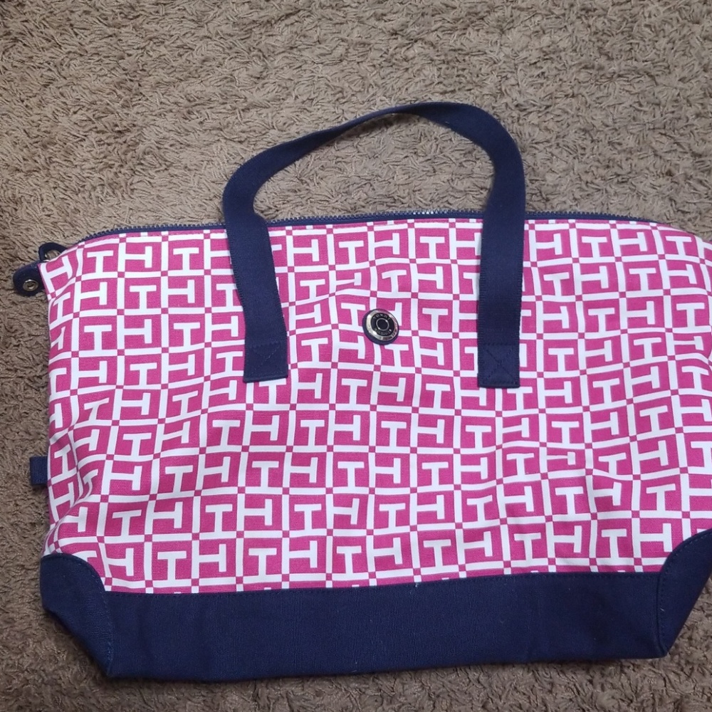Tommy Hilfiger bag